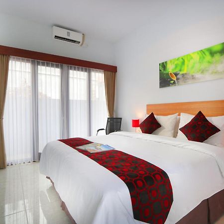 Valomia Guest House Kerobokan Buitenkant foto